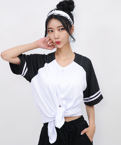 Unique 746 어깨라인 배색져지~
